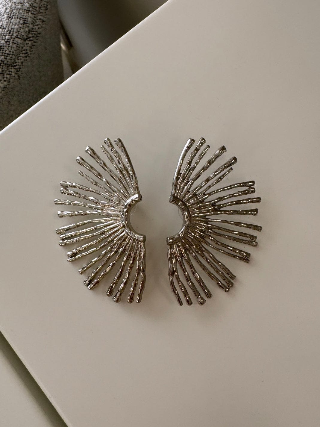 IRSH SILVER EARRINGS