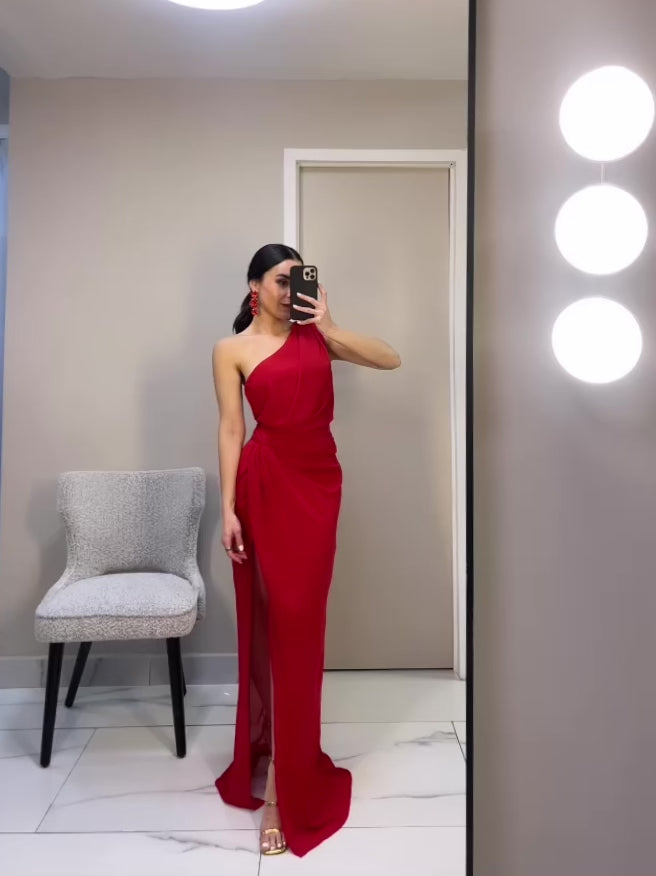 TRAZ RED DRESS